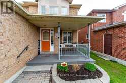 5 TWISS DRIVE | Barrie Ontario | Slide Image Two