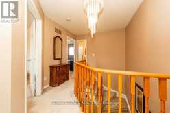5 TWISS DRIVE | Barrie Ontario | Slide Image Thirty