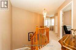 5 TWISS DRIVE | Barrie Ontario | Slide Image Thirty-one