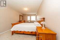 5 TWISS DRIVE | Barrie Ontario | Slide Image Thirty-five