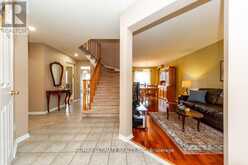 5 TWISS DRIVE | Barrie Ontario | Slide Image Seven
