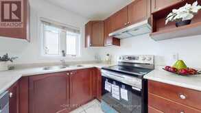 48 OUTLOOK TERRACE DRIVE | Markham Ontario | Slide Image Fifteen