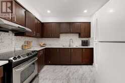 96 CENTRE STREET N | Brampton Ontario | Slide Image Nine
