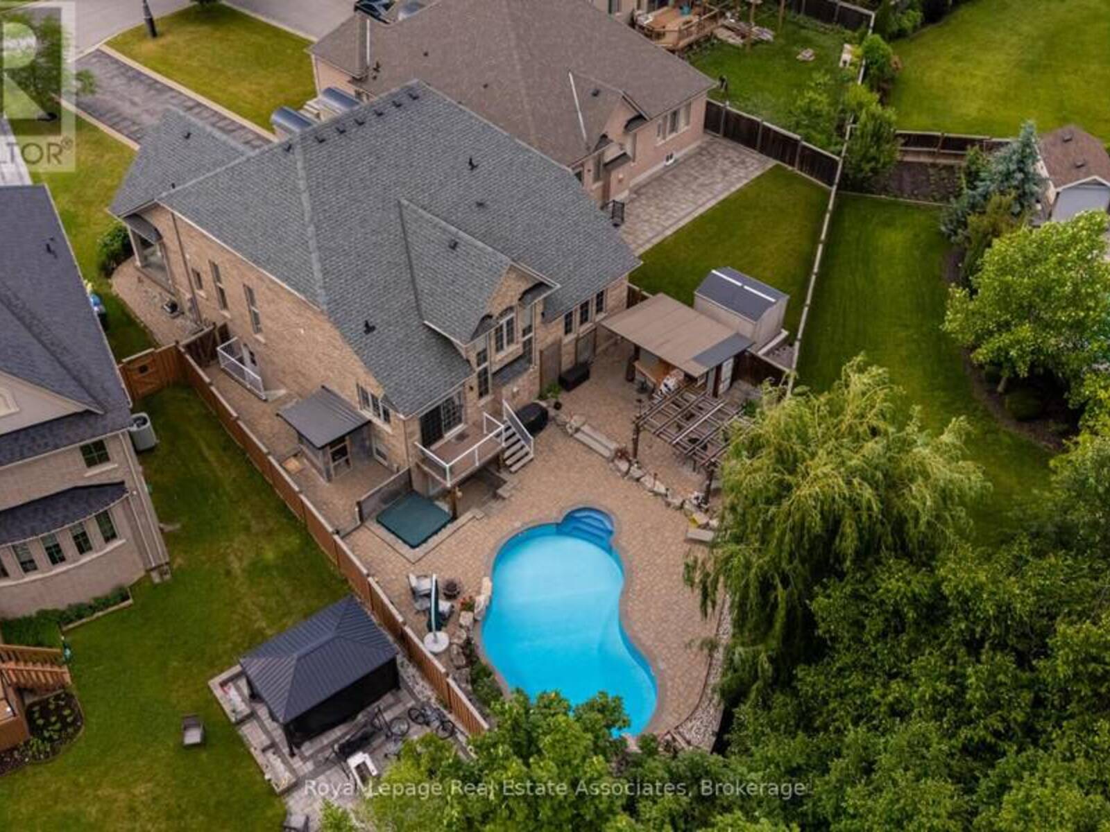 20 CANNINGTON CRESCENT, Brampton, Ontario L6X 0W6