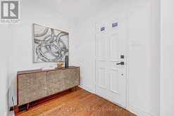 16 INNISBROOK CRESCENT | Markham Ontario | Slide Image Three