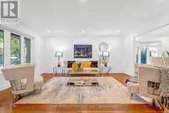 16 INNISBROOK CRESCENT | Markham Ontario | Slide Image Four
