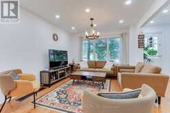 339 NEAL DRIVE | Richmond Hill Ontario | Slide Image Eight