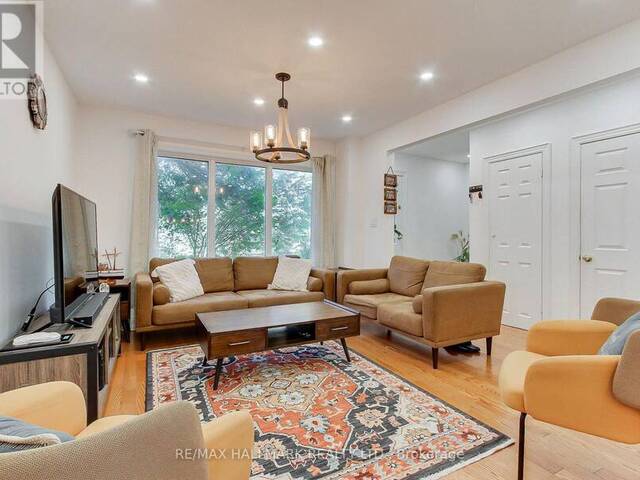339 NEAL DRIVE Richmond Hill Ontario, L4C 3L3 - 3 Bedrooms Home For Sale