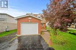 110 STEELES CRESCENT | Cambridge Ontario | Slide Image Four