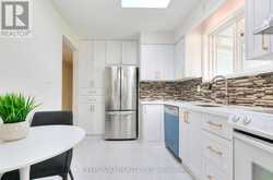52 FAIRGLEN AVENUE | Toronto Ontario | Slide Image Fifteen