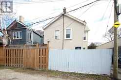 106 CARLAW AVENUE | Toronto Ontario | Slide Image Twenty-two