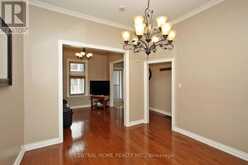 106 CARLAW AVENUE | Toronto Ontario | Slide Image Four
