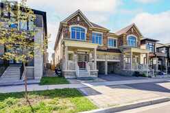 77 MCCAGUE AVENUE | Richmond Hill Ontario | Slide Image Three