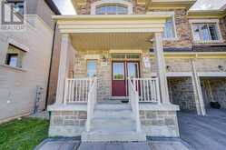 77 MCCAGUE AVENUE | Richmond Hill Ontario | Slide Image Four
