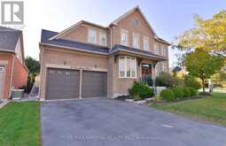 11 CANDLELIGHT DRIVE | Richmond Hill Ontario | Slide Image One