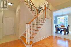 11 CANDLELIGHT DRIVE | Richmond Hill Ontario | Slide Image Five