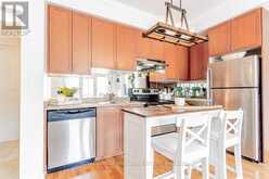 2 - 261 JOHN WAY W | Aurora Ontario | Slide Image Seven