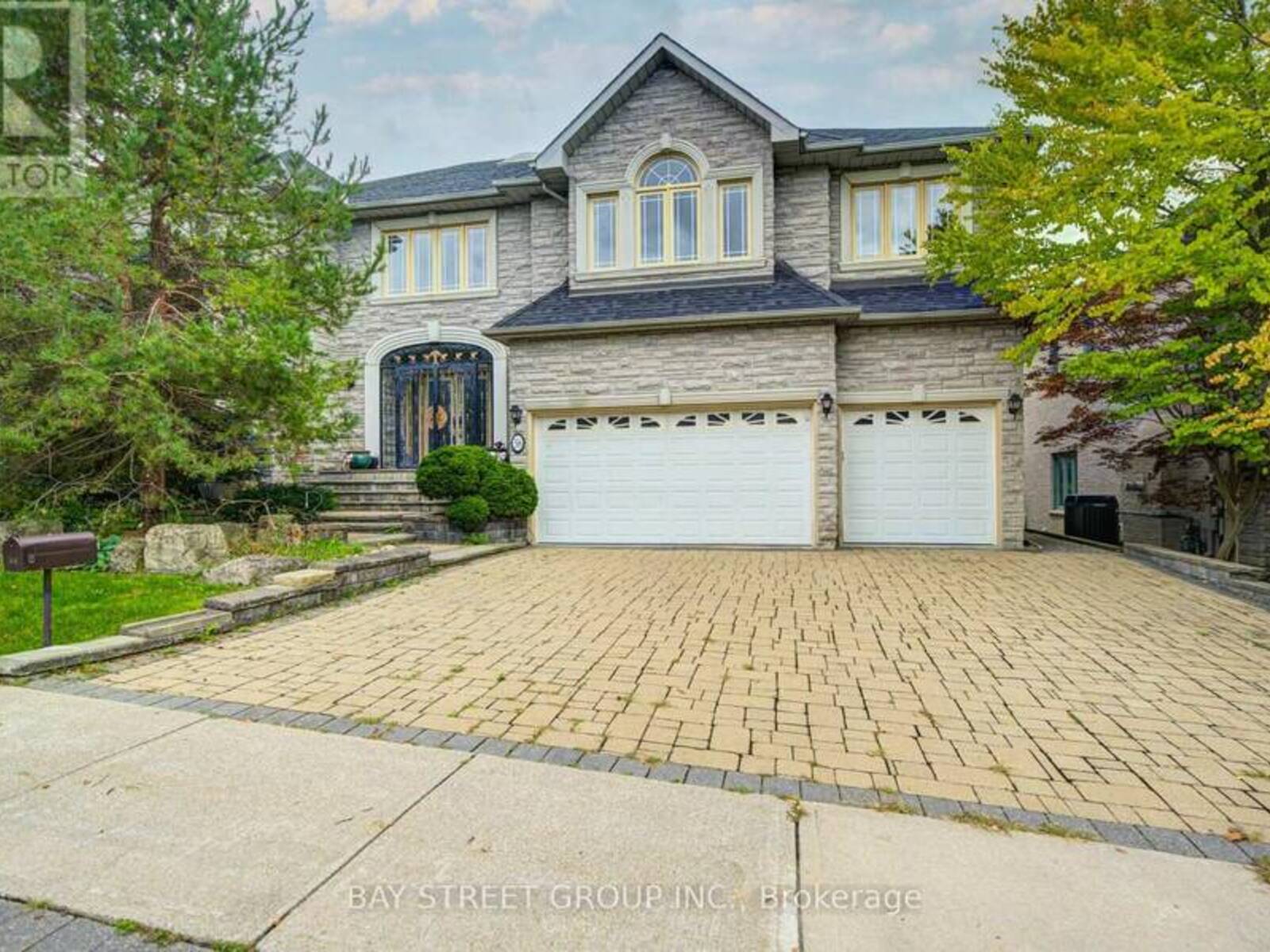 58 BOWAN COURT, Toronto, Ontario M2K 3A7