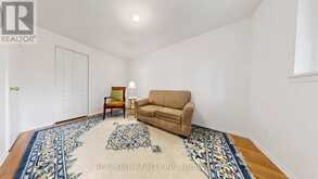 19 NYMARK AVENUE | Toronto Ontario | Slide Image Eighteen