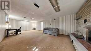 19 NYMARK AVENUE | Toronto Ontario | Slide Image Thirty