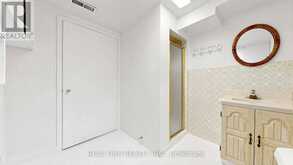 19 NYMARK AVENUE | Toronto Ontario | Slide Image Thirty-six