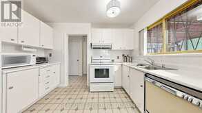 19 NYMARK AVENUE | Toronto Ontario | Slide Image Nine