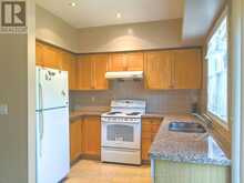 38 - 9133 BAYVIEW AVENUE | Richmond Hill Ontario | Slide Image Ten