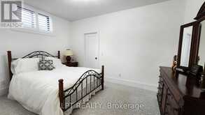 15 BYERS STREET | Springwater Ontario | Slide Image Thirty-four
