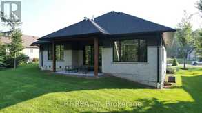 15 BYERS STREET | Springwater Ontario | Slide Image Thirty-seven