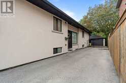 14 HOWARTH AVENUE | Toronto Ontario | Slide Image Four