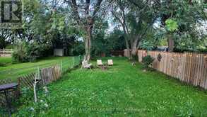 329 DURHAM COURT | Oshawa Ontario | Slide Image Eight