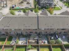 128 CHESSINGTON AVENUE | East Gwillimbury Ontario | Slide Image Three