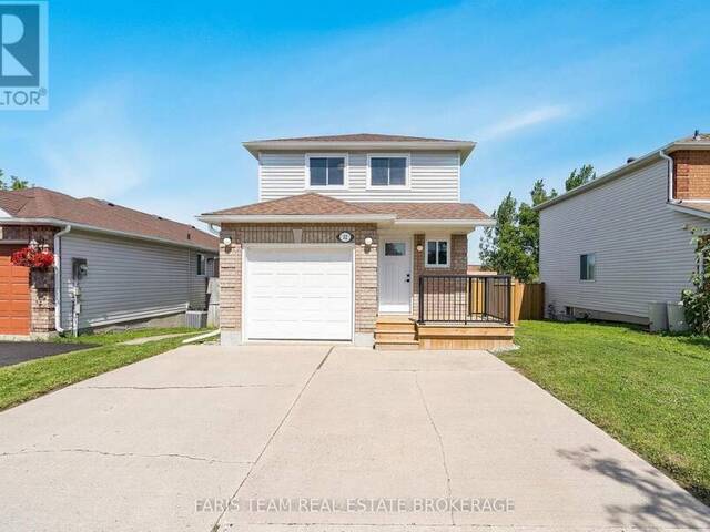 12 ARTHUR AVENUE Barrie Ontario, L4M 6H3 - Property For Sale