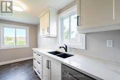 12 ARTHUR AVENUE | Barrie Ontario | Slide Image Eight