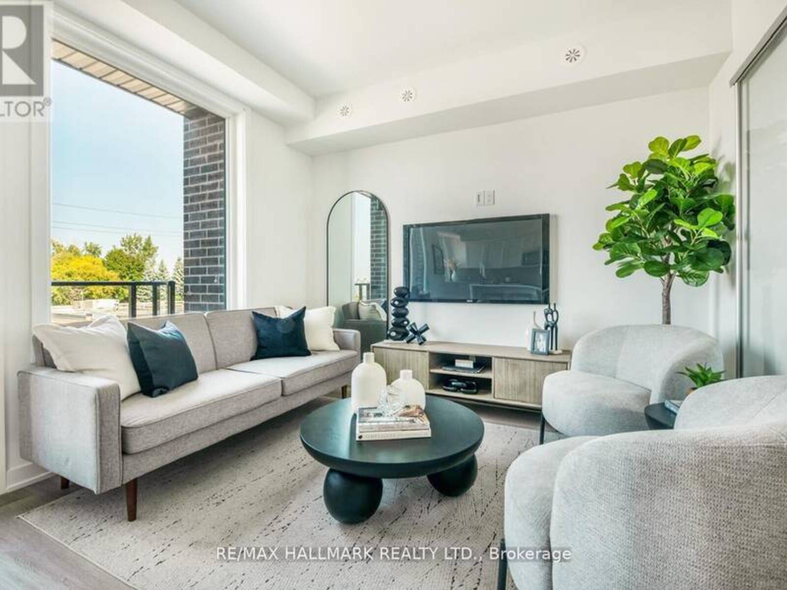 1 - 1483 O'CONNOR DRIVE, Toronto, Ontario M4B 2V5
