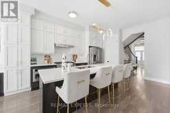 1296 AYMOND CRESCENT W | Oakville Ontario | Slide Image Thirteen