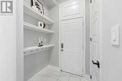 1296 AYMOND CRESCENT W | Oakville Ontario | Slide Image Nine