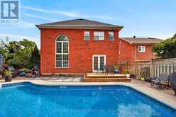 42 BLACKFRIAR AVENUE | Whitby Ontario | Slide Image Nineteen
