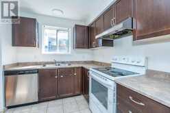 129 SYDENHAM WELLS SQUARE | Barrie Ontario | Slide Image Seventeen