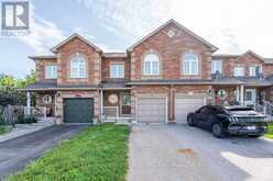 129 SYDENHAM WELLS SQUARE | Barrie Ontario | Slide Image One