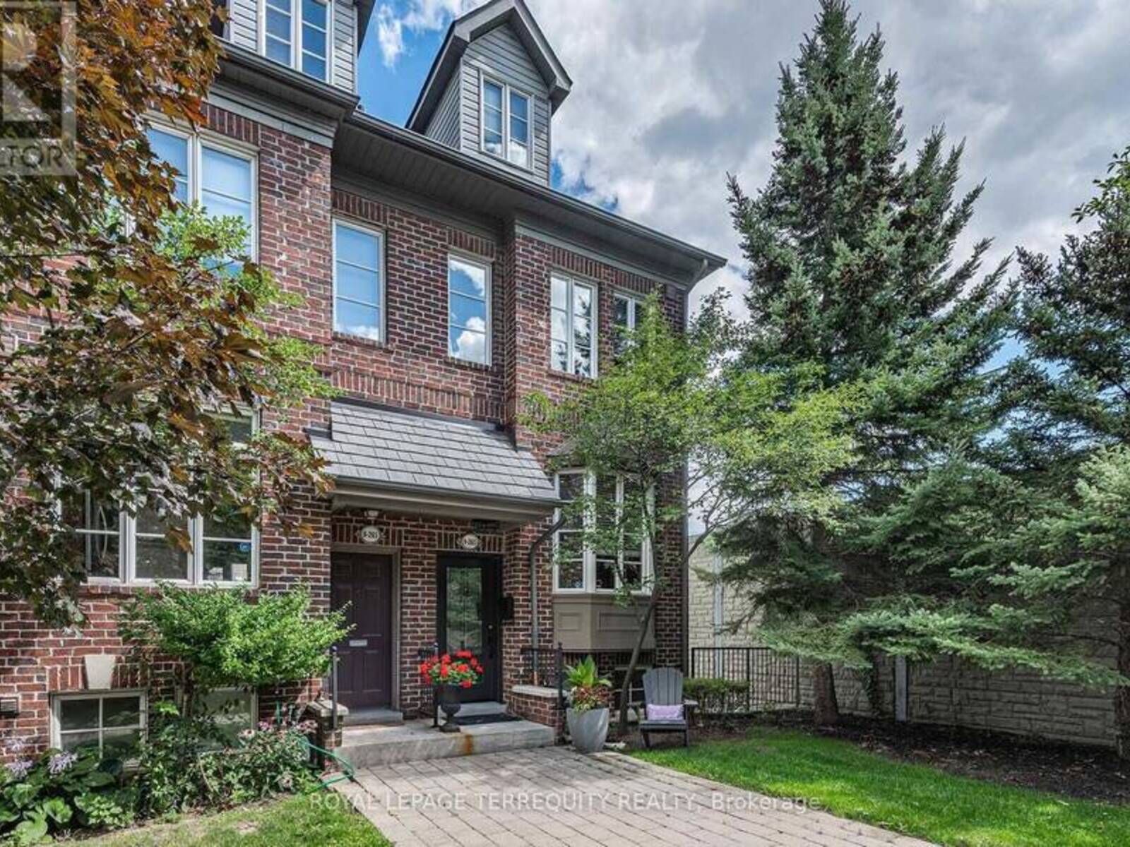 9 - 265 VAN DUSEN BOULEVARD, Toronto, Ontario M8Z 3J2