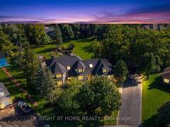 80 EDWARD POTTAGE CRESCENT King Ontario, L7B 0E3