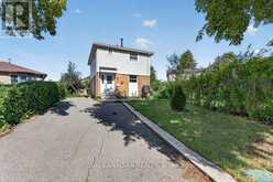 6 DAMASCUS DRIVE | Toronto Ontario | Slide Image Three
