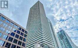 3103 - 2221 YONGE STREET | Toronto Ontario | Slide Image Three