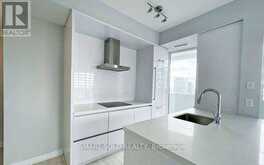 3103 - 2221 YONGE STREET | Toronto Ontario | Slide Image Nine