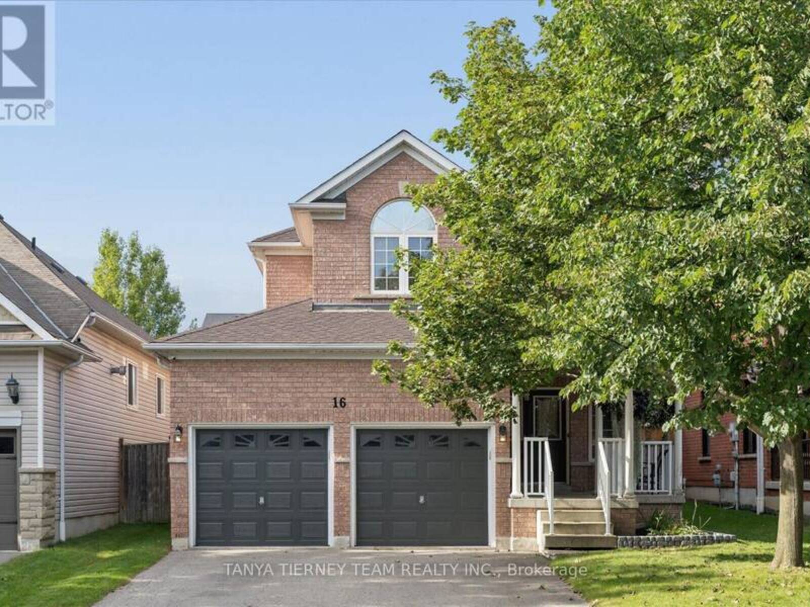 16 CORIANNE AVENUE, Whitby, Ontario L1M 2J2
