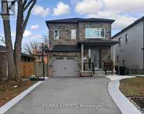 55 MUIR AVENUE | Toronto Ontario | Slide Image Seventeen