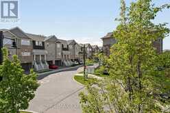 4 GROOM LANE | Ancaster Ontario | Slide Image Forty-two
