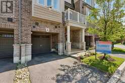 4 GROOM LANE | Ancaster Ontario | Slide Image Four