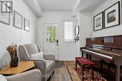 4 GROOM LANE | Ancaster Ontario | Slide Image Six